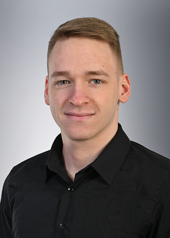 Enrico Bosa, Elektromeister